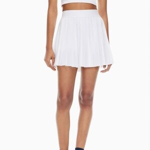 [SOLD] TNA TnAction white tennis skirt with shorts (M) 🎾🤍